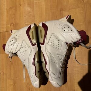 Jordan 6 maroon. Size 11